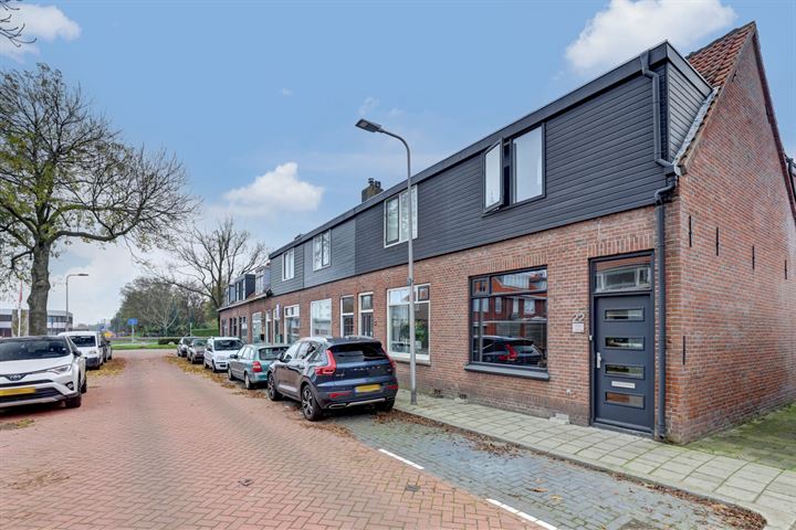 Bekijk foto 40 van Emmastraat 22