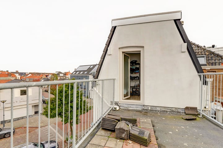 Bekijk foto 4 van Badhuisstraat 12