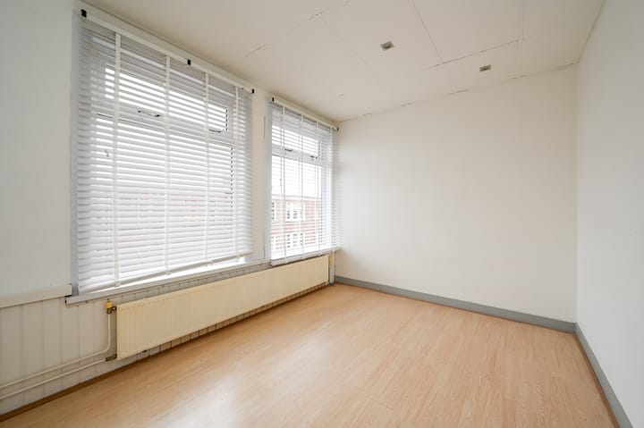 Foto 22 van Lunterenstraat 207