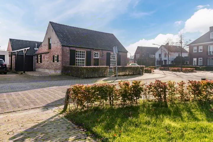 Foto 1 van De Hoef 2