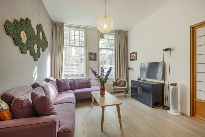 Photo 4 of Wouwermanstraat 42-H