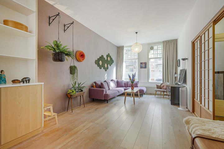 Photo 5 of Wouwermanstraat 42-H