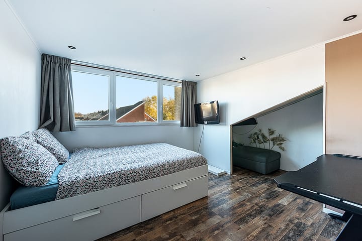 Foto 23 van Mgr.van Gilsstraat 1