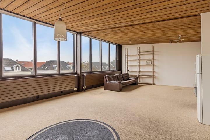 Foto 39 van St. Annastraat 165