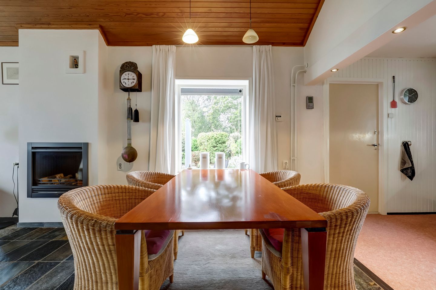 Photo 20 of Oosterenbanweg 9