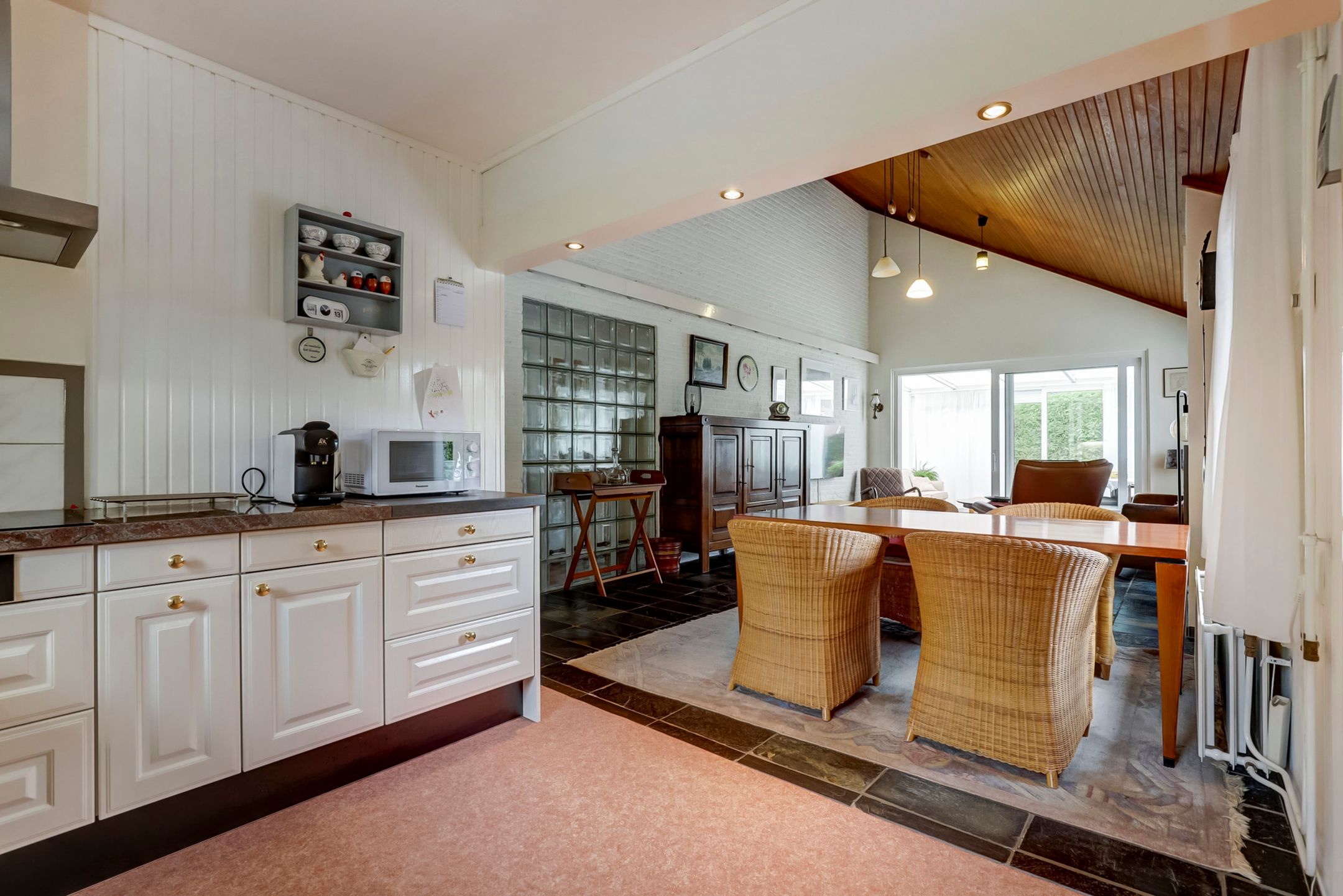 Photo 21 of Oosterenbanweg 9