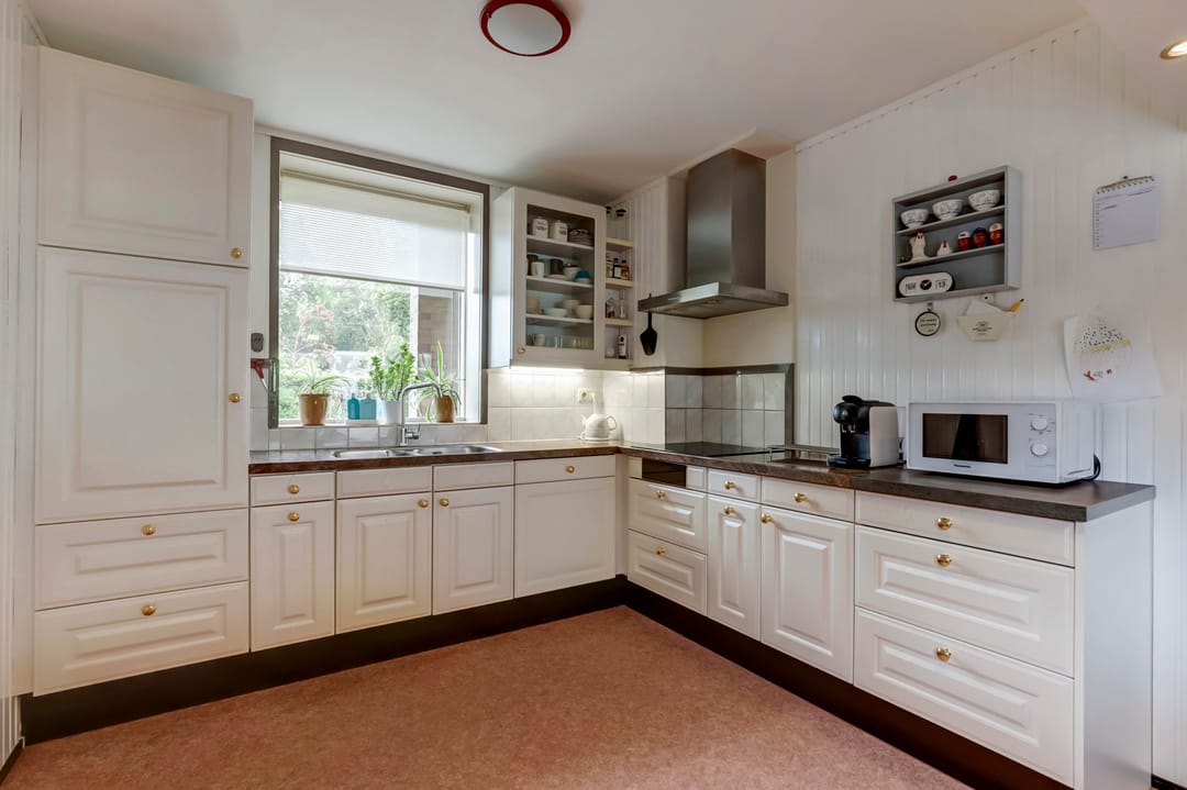 Photo 22 of Oosterenbanweg 9