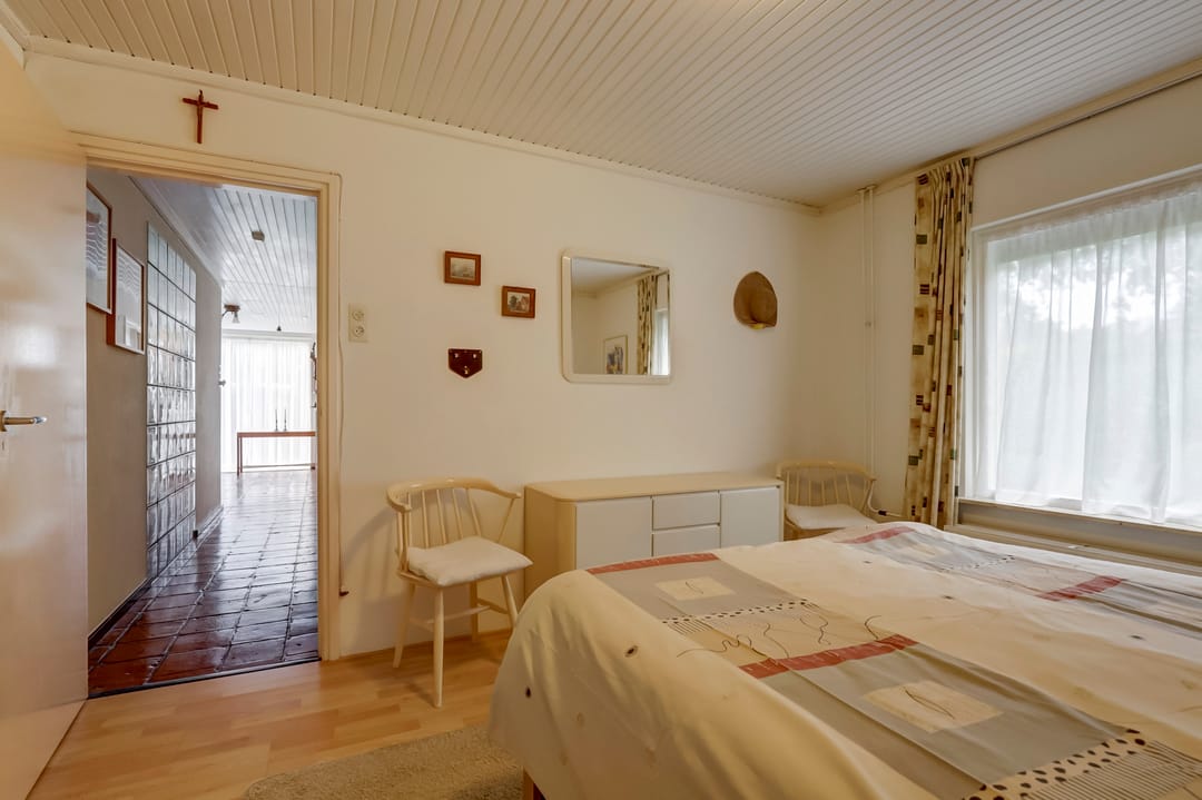 Photo 31 of Oosterenbanweg 9