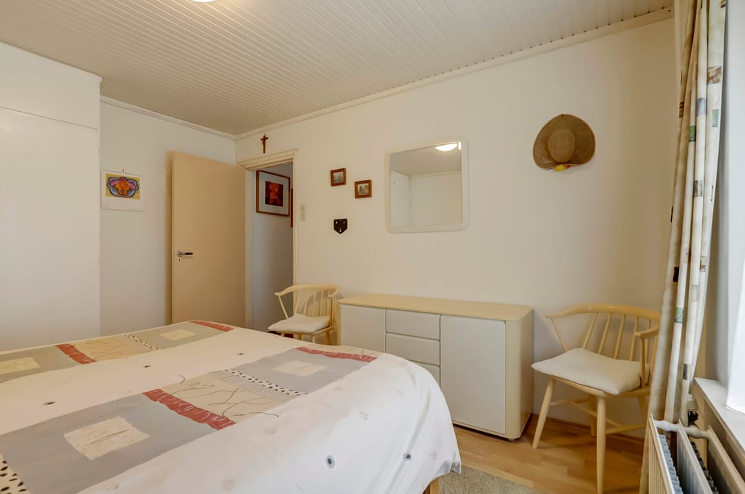 Photo 32 of Oosterenbanweg 9