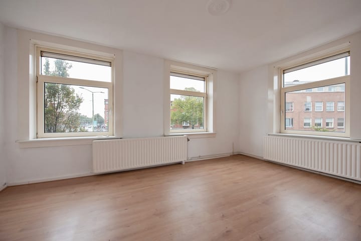 Foto 7 van Lorentzplein 80