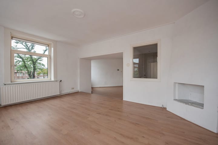 Foto 9 van Lorentzplein 80