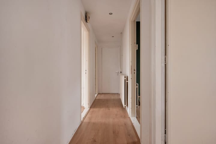 Foto 10 van Lorentzplein 80