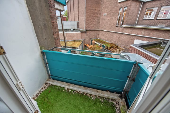 Foto 11 van Lorentzplein 80