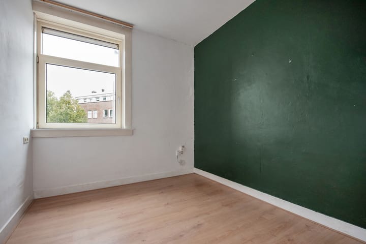 Foto 15 van Lorentzplein 80