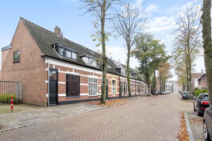 Foto 43 van Bavelselaan 26