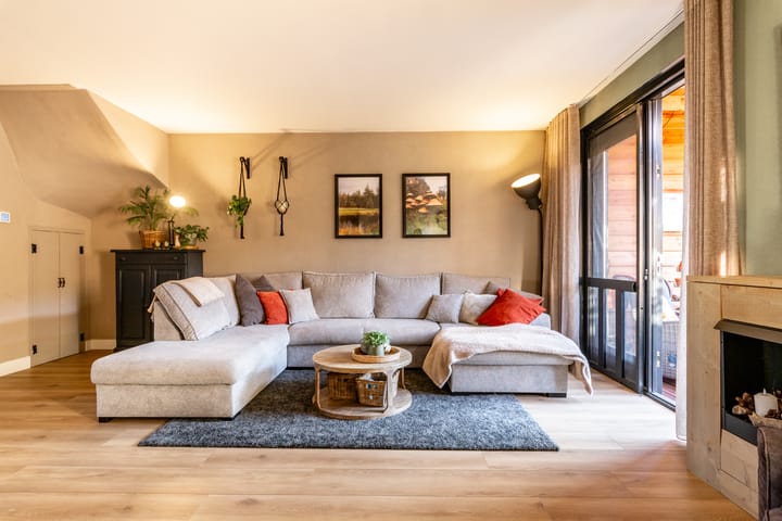 Photo 8 of Tiarastraat 12