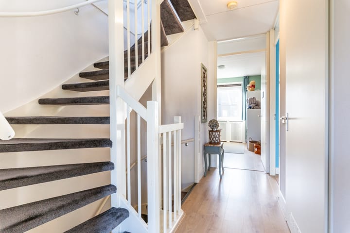 Photo 16 of Tiarastraat 12