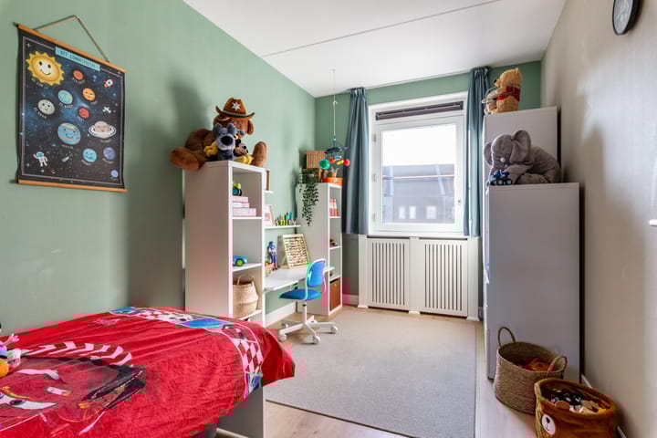 Photo 19 of Tiarastraat 12