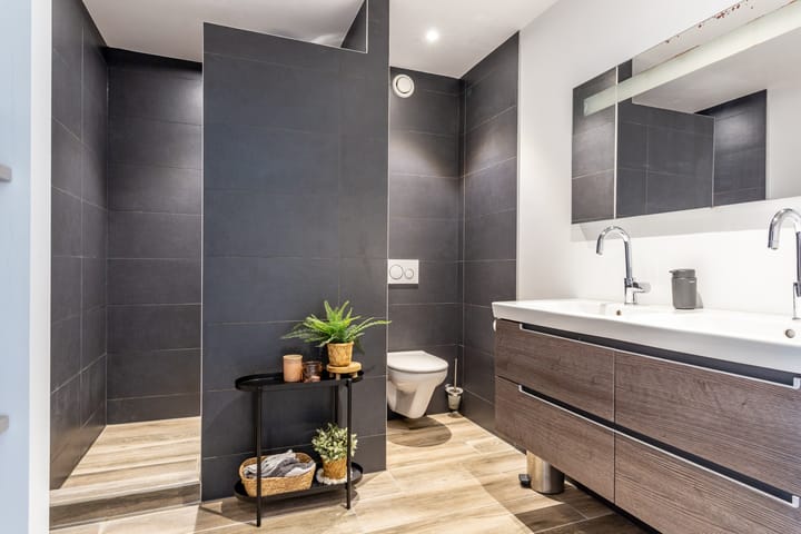 Photo 21 of Tiarastraat 12