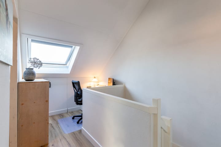 Photo 24 of Tiarastraat 12