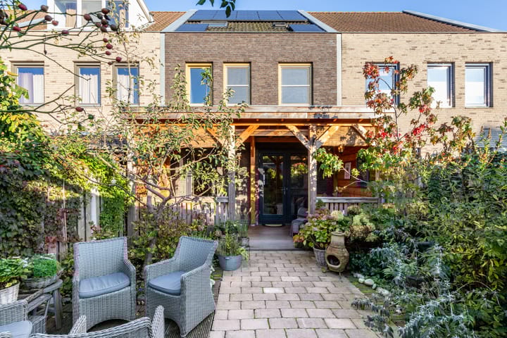 Photo 29 of Tiarastraat 12