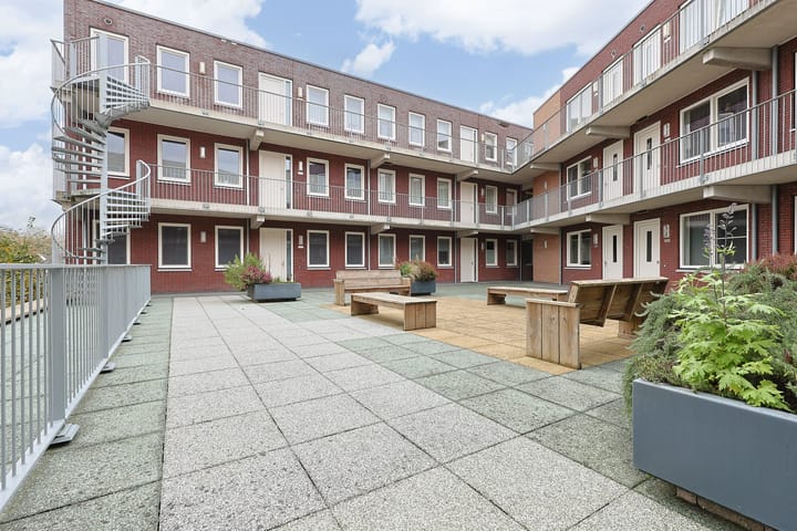 Foto 3 van Middenweg 249-Q