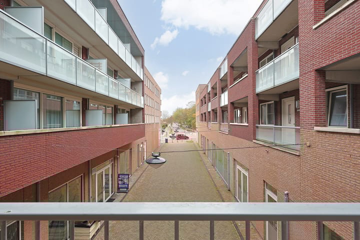 Foto 26 van Middenweg 249-Q