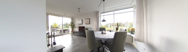 View 360° photo of Woonkamer met keuken of Benedenberg 108