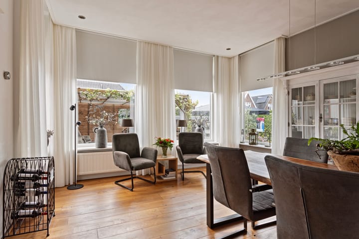 Foto 12 van Stationsweg 233