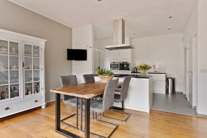 Foto 13 van Stationsweg 233