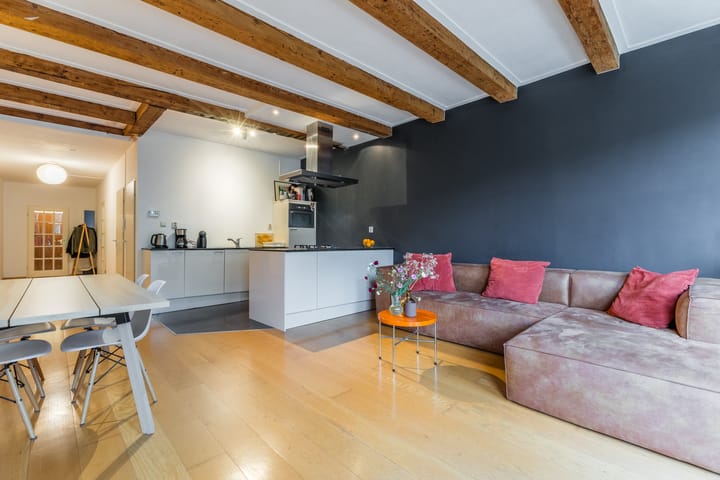 Photo 10 of Nieuwezijds Voorburgwal 290-1