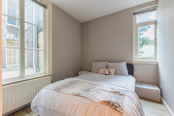 Photo 21 of Nieuwezijds Voorburgwal 290-1