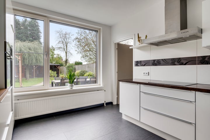 Bekijk foto 13 van Leliestraat 17