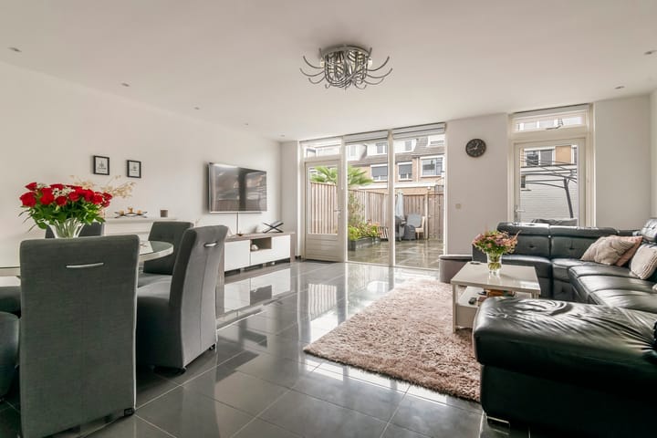 Foto 4 van Dokter Schöyerstraat 55