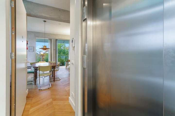 Foto 42 van Haarlemmerweg 396