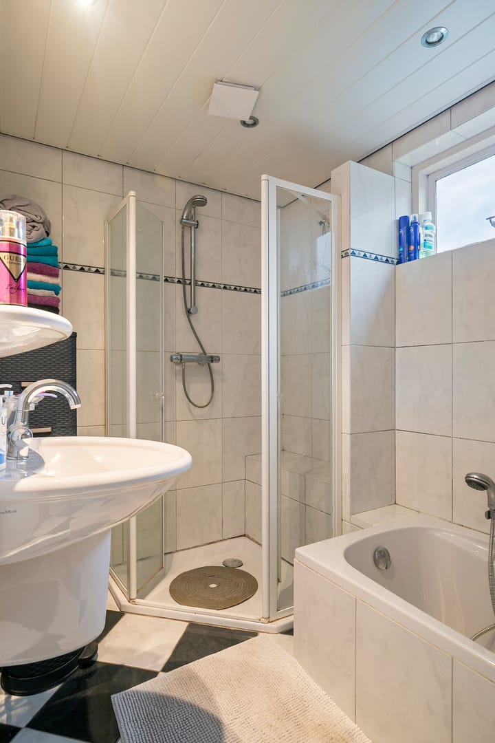 Foto 19 van Schadewijkstraat 14