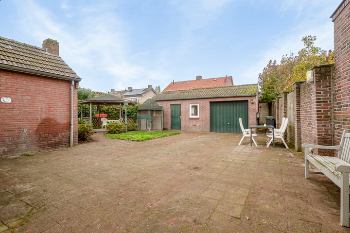 Bekijk foto 30 van Schadewijkstraat 14