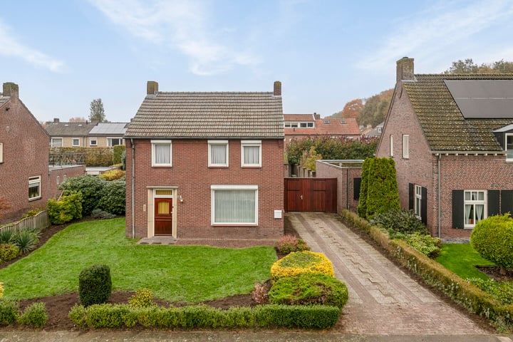 Bekijk foto 35 van Schadewijkstraat 14