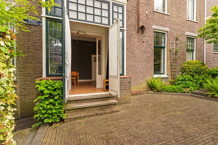 View photo 52 of Sweerts de Landasstraat 109-1