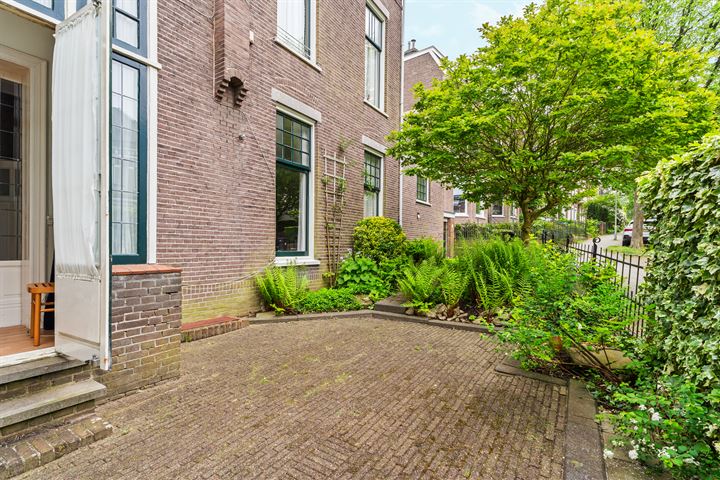 View photo 53 of Sweerts de Landasstraat 109-1