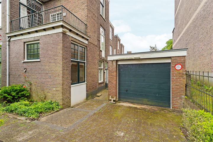 View photo 57 of Sweerts de Landasstraat 109-1