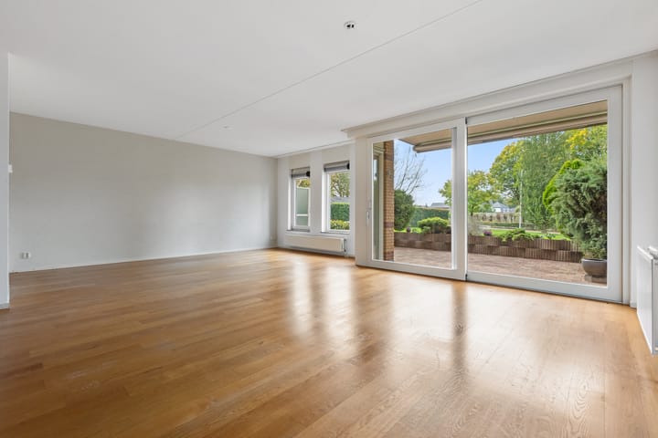 Foto 2 van Meester Linssenhof 3