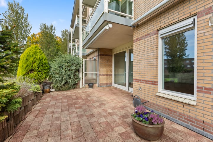 Foto 10 van Meester Linssenhof 3