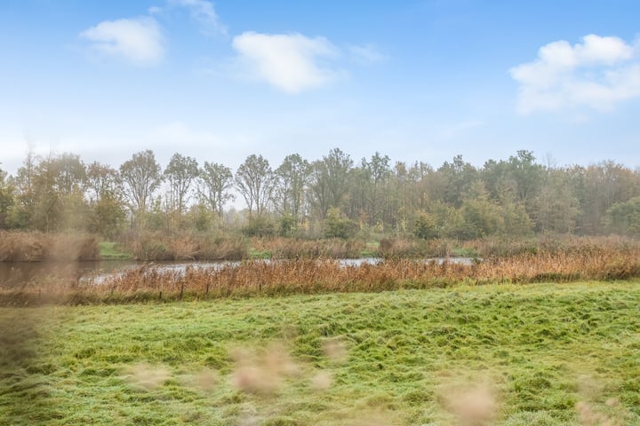 Bekijk foto 2 van St. Antoinedijk 18