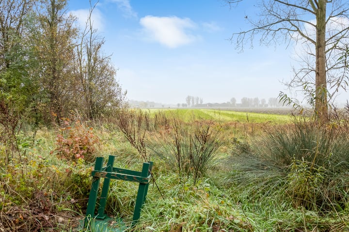 Bekijk foto 32 van St. Antoinedijk 18