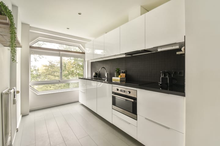 Photo 6 of Meander 355