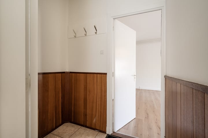 Foto 4 van Esschilderstraat 2-A