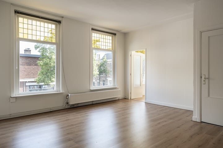 Foto 7 van Esschilderstraat 2-A