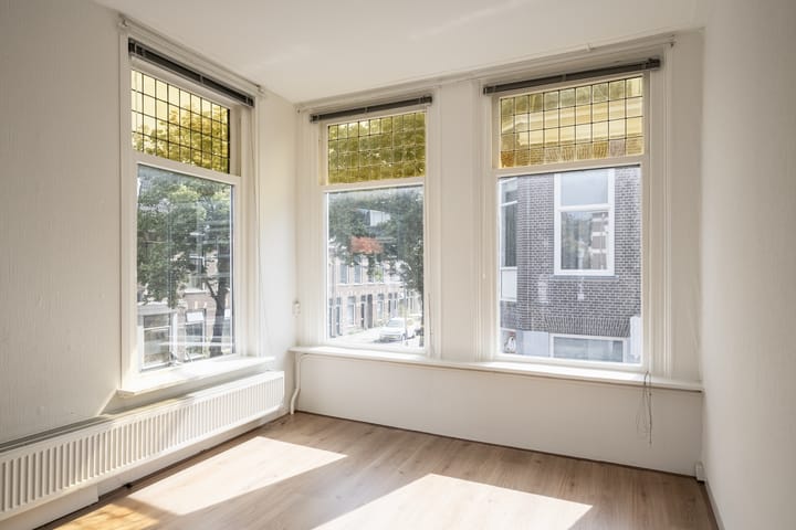 Foto 10 van Esschilderstraat 2-A