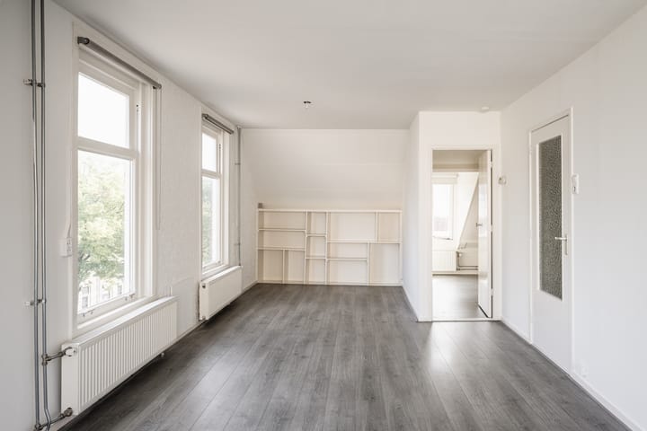 Foto 24 van Esschilderstraat 2-A